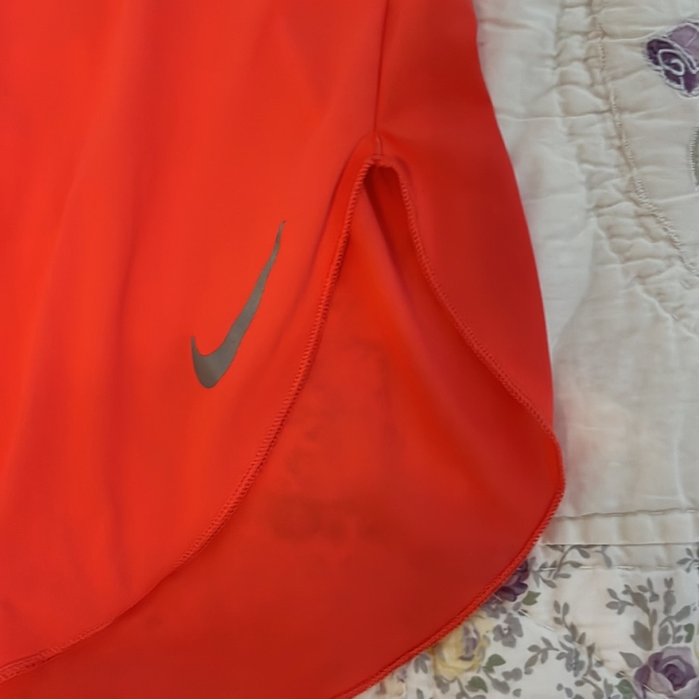 nike peach colored tank